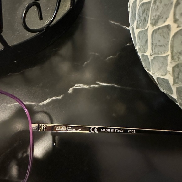 SALVATORE FERRAGAMO 
Ferragamo Purple Pilot Unisex Sunglasses - Picture 5 of 5